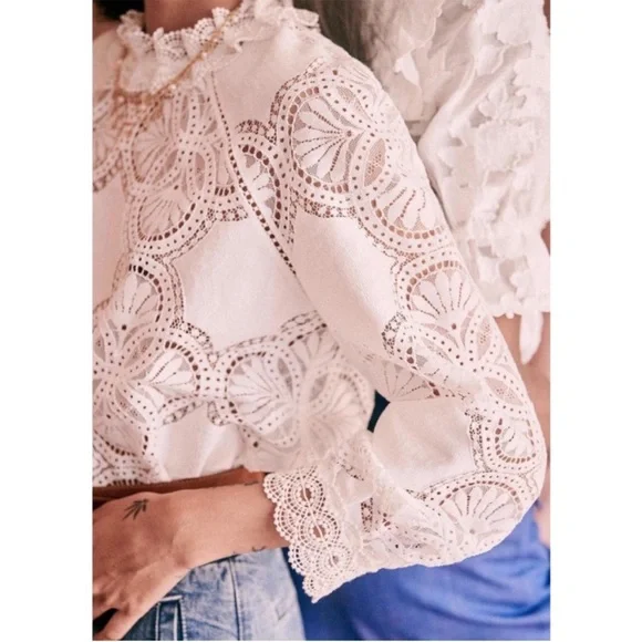 SEZANE White Lace Openwork High
Neck Eyelet Ruffle Button Back Bacall Blouse Top - Picture 5 of 17